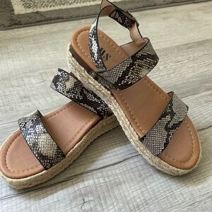 Snake skin sandals